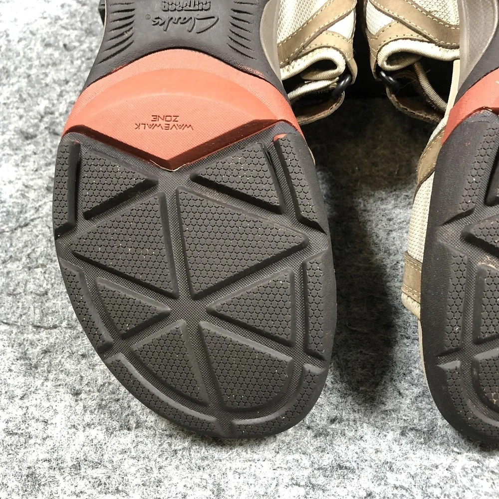 Clarks WaveWalk Sandals Mens 12 Tan Suede Adjustable Sport Water Friendly